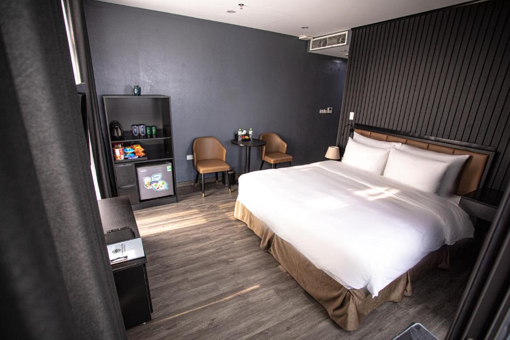 LA MAISON BOUTIQUE HOTEL